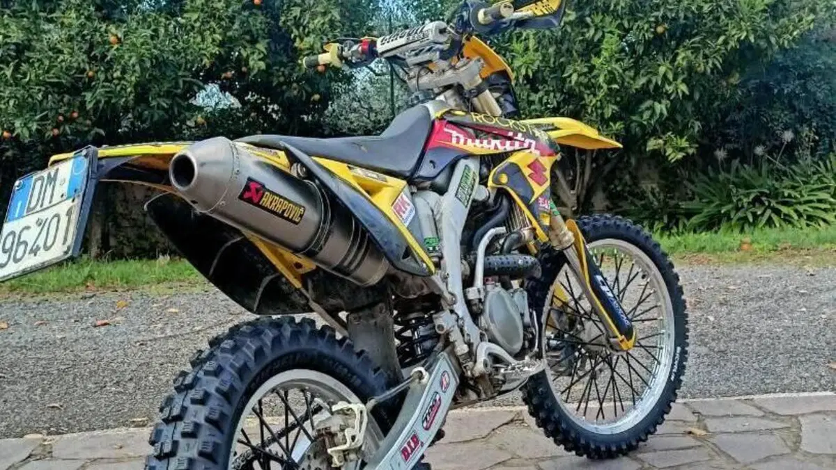 Suzuki RM-Z 250 (2011 - 2012)  (3)