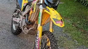 Suzuki RM-Z 250 (2011 - 2012)  (2)