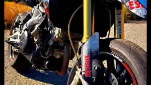 Aprilia Dorsoduro 750 Factory ABS (2010 - 13)  (4)