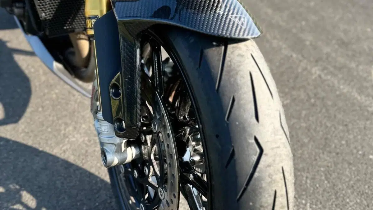 Triumph Speed Triple 1200 RS (2021 - 24)  (5)