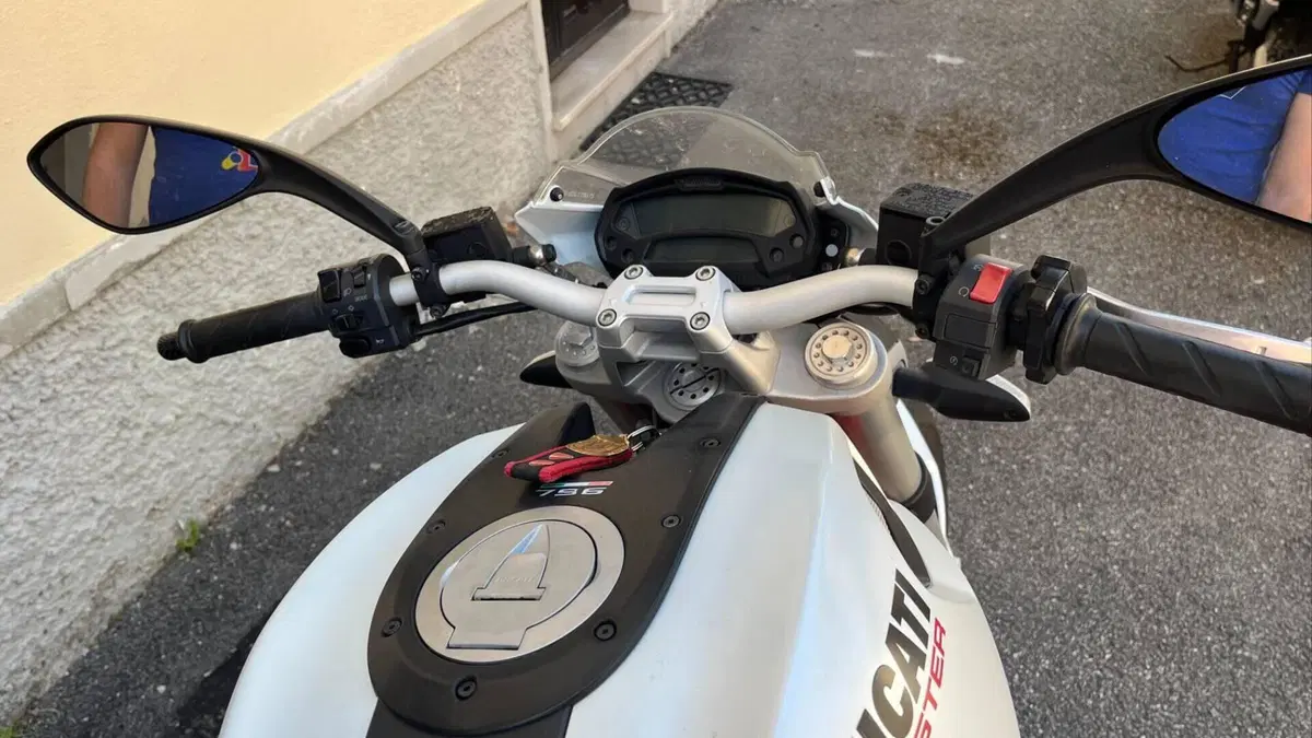 Ducati Monster 796 (2010 - 13)  (15)