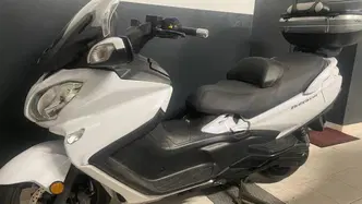 Suzuki Burgman AN 650 Executive ABS (2013 - 17) usata