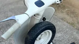 Vespa   (6)