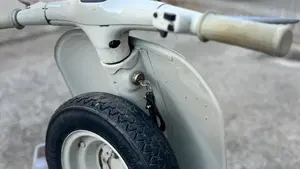 Vespa   (10)