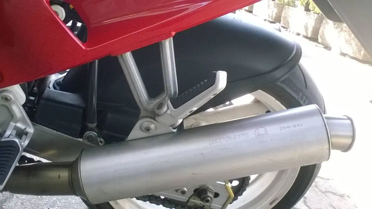 Ducati   (9)