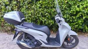 Honda SH 150i (2024 - 25)  (3)