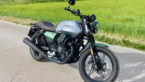 Moto Guzzi V7 Stone Centenario (2021 - 22)  (5)