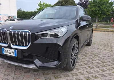 BMW iX1 xdrive 30 X-Line (2)
