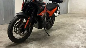 KTM 890 Adventure (2022)  (2)