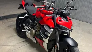 Ducati Streetfighter V4 1100 (2021 - 22)  (6)
