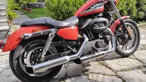 Harley-Davidson 883 R (2008 - 16) - XL 883R  (6)