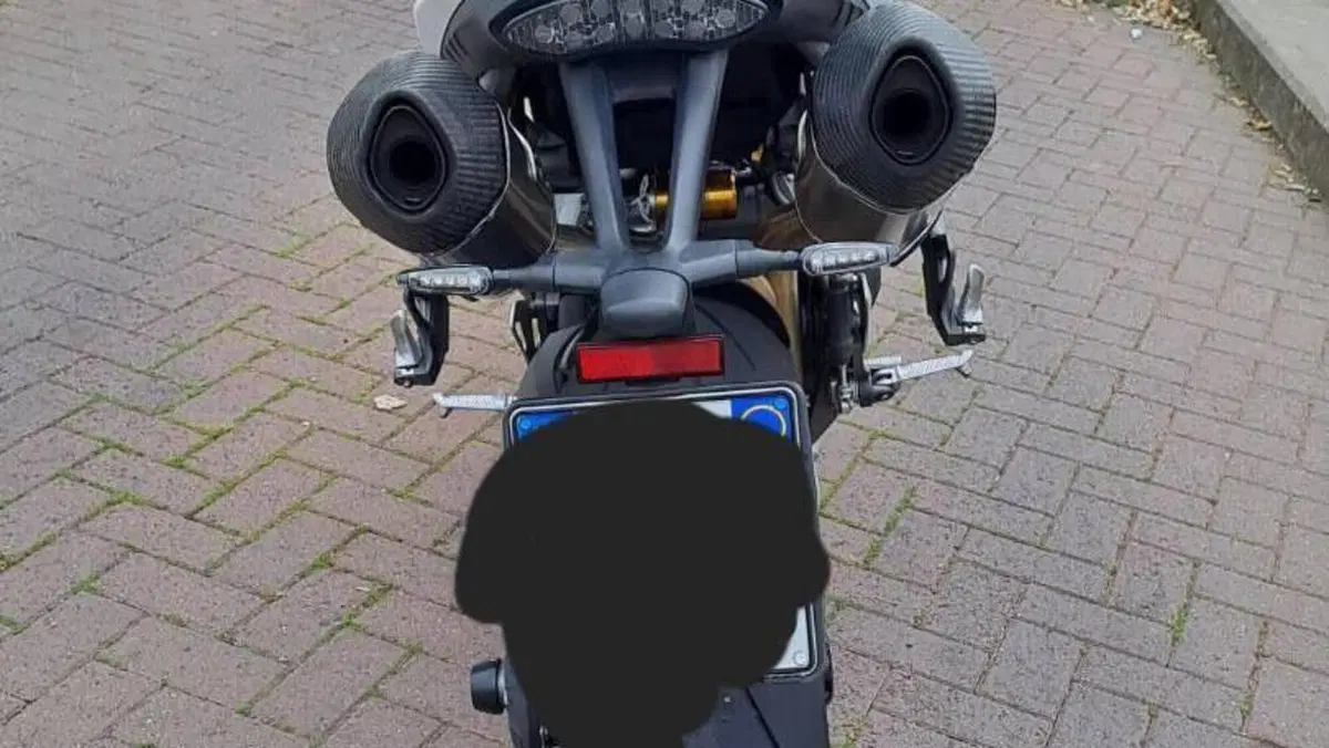 Triumph Speed Triple 1050 RS (2018 - 20)  (4)