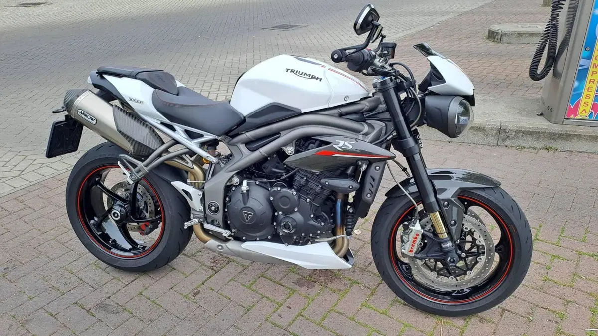 Triumph Speed Triple 1050 RS (2018 - 20)  (7)