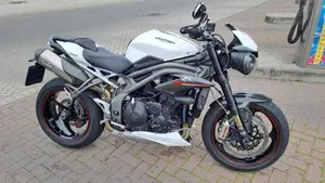 Triumph Speed Triple 1050 RS (2018 - 20)  (7)
