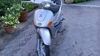 Piaggio Liberty 50 4T (2002 - 03) usata