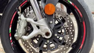 MV Agusta Brutale 800 Rosso (2021 - 23)  (7)