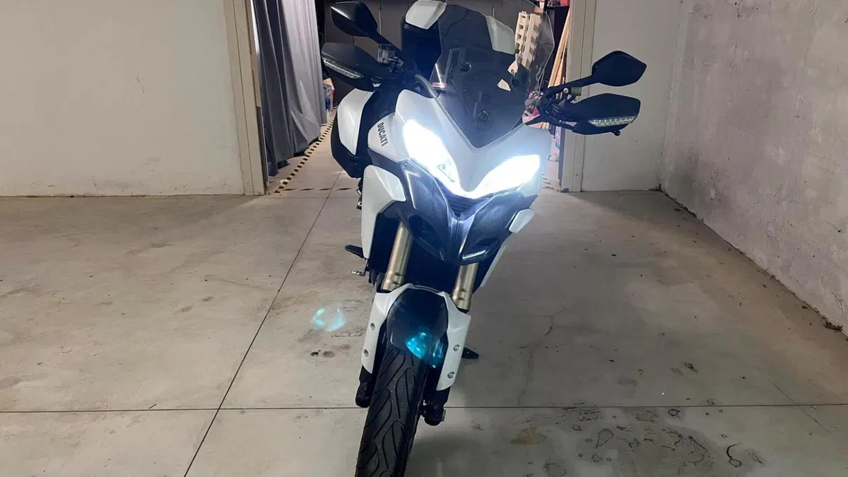 Ducati Multistrada 1200 (2010 - 12)  (2)