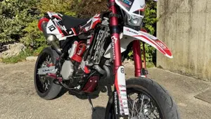 Husqvarna SM 510 R (2010 - 12)  (2)