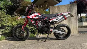 Husqvarna SM 510 R (2010 - 12)  (4)
