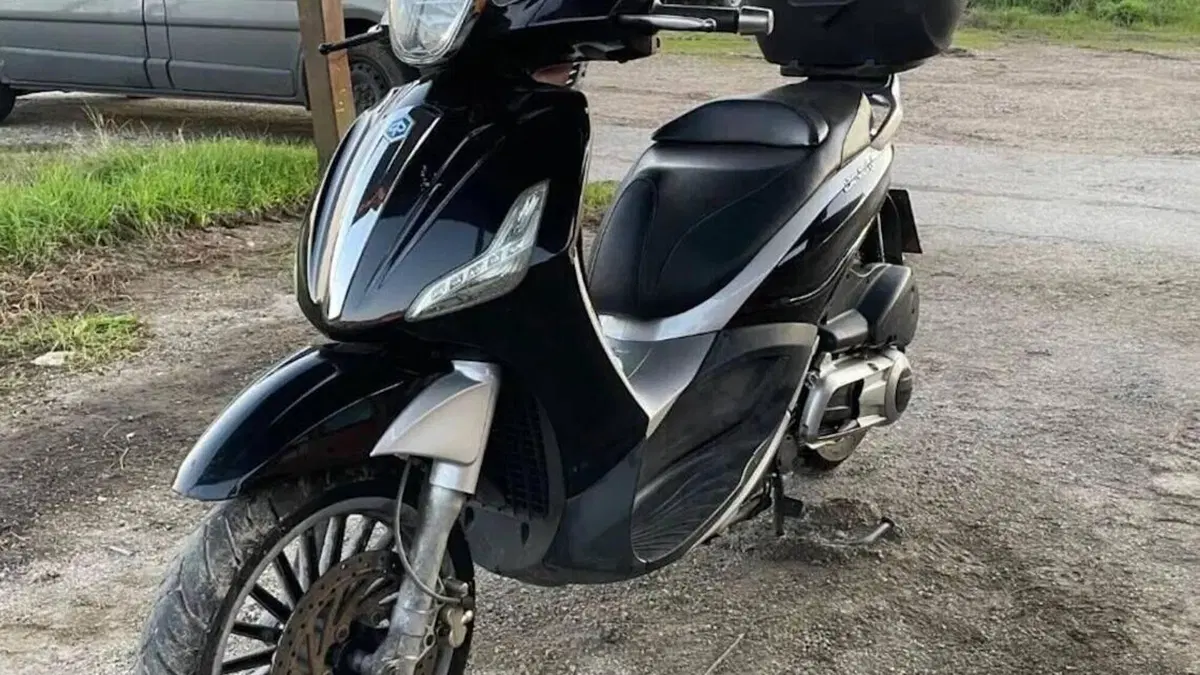 Piaggio Beverly 300 i.e. (2010 - 16)  (5)