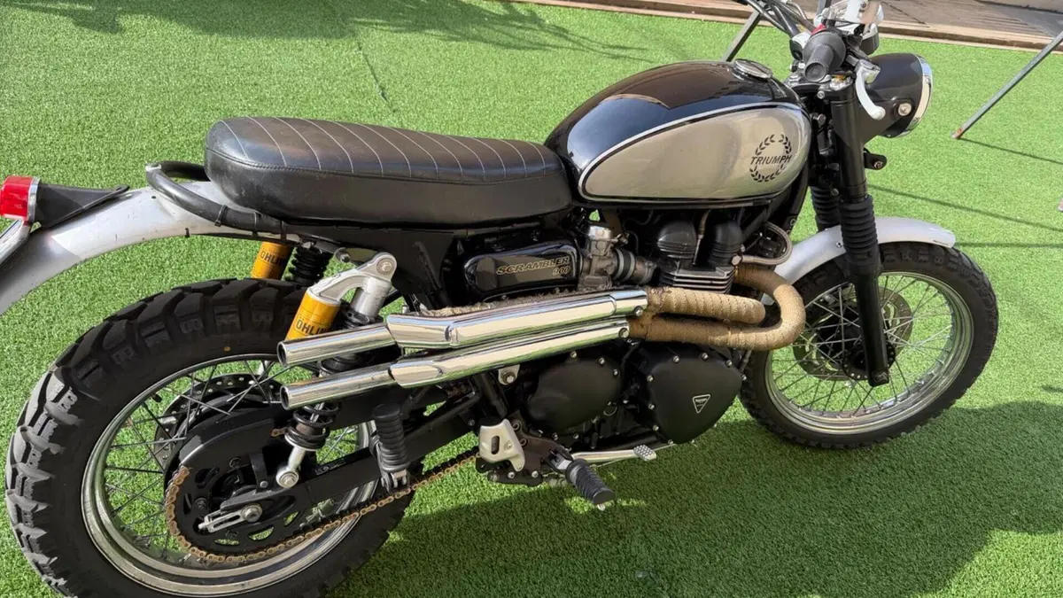 Triumph Scrambler 900 Chrome Edition (2023) 