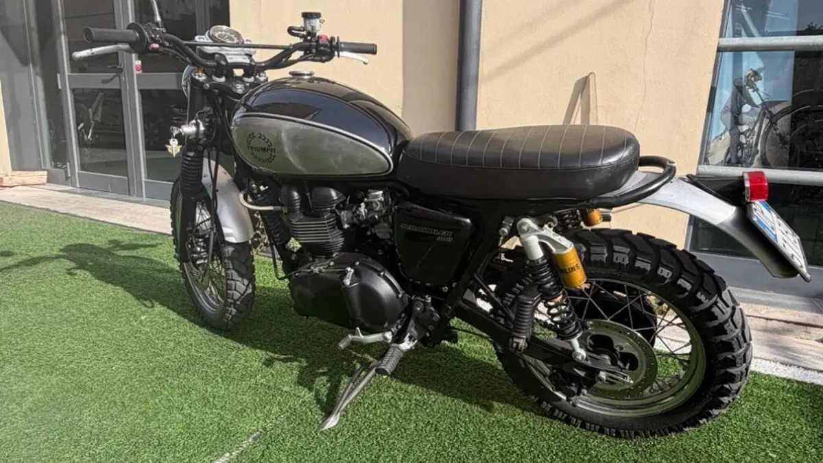 Triumph Scrambler 900 Chrome Edition (2023)  (8)