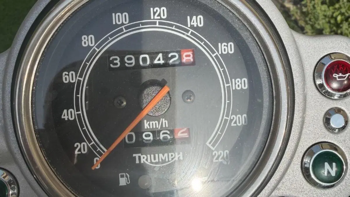 Triumph Scrambler 900 Chrome Edition (2023)  (16)