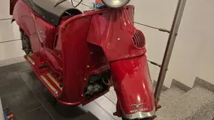 Moto Guzzi   (2)