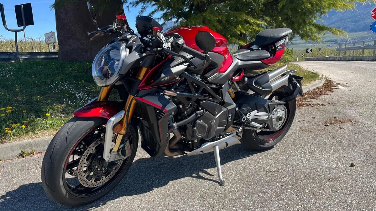 MV Agusta Brutale 1000 RR (2021 - 25)  (3)
