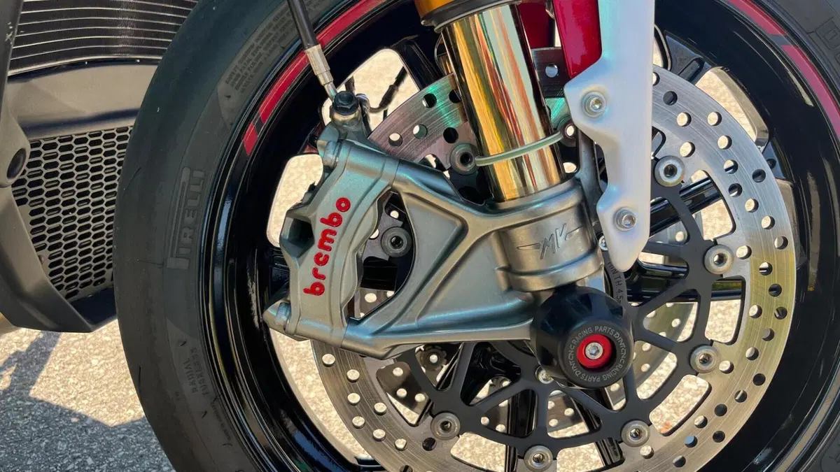 MV Agusta Brutale 1000 RR (2021 - 25)  (7)