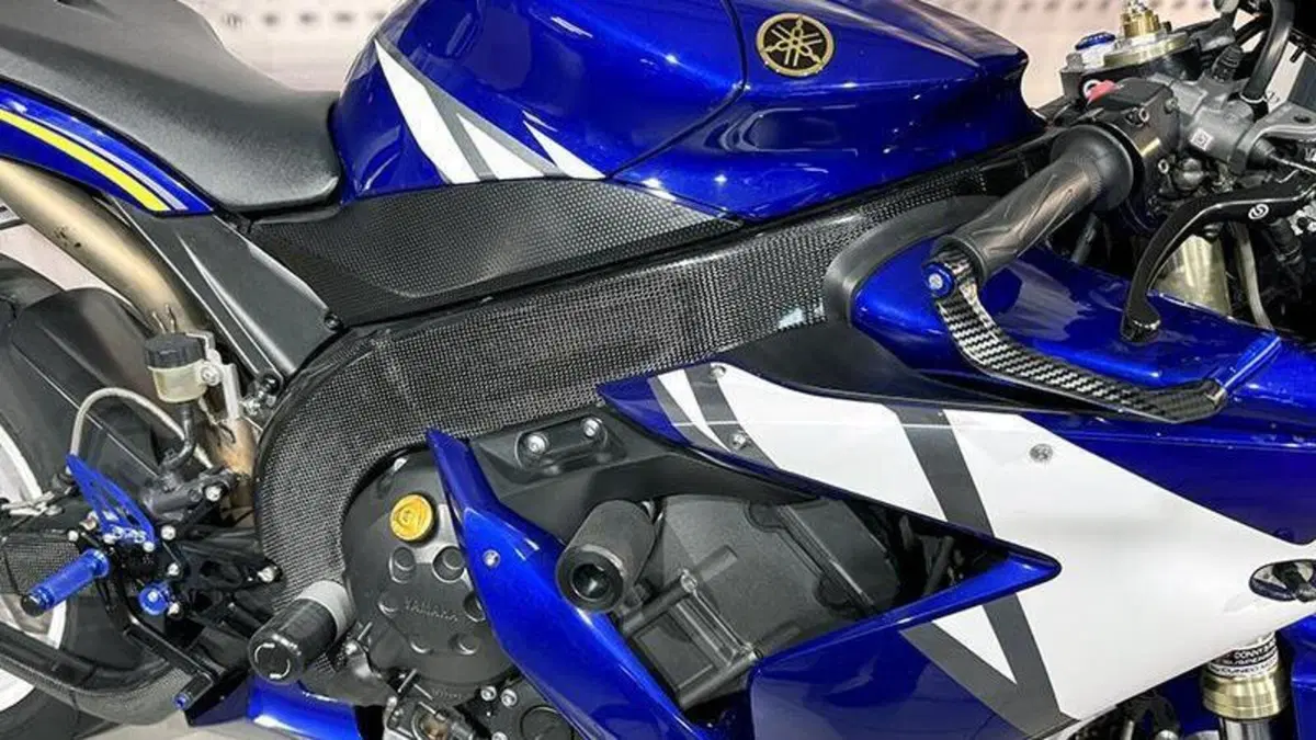 Yamaha YZF R1 (2004 - 05)  (3)