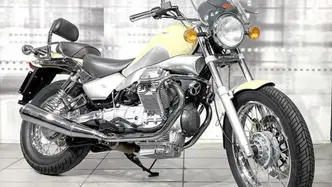 Moto Guzzi Nevada 750 Club (2002 - 06) usata