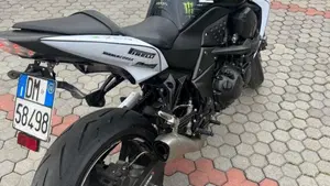 Kawasaki Z 750 (2007 - 14)  (4)
