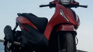 Piaggio Beverly 300 S ABS-ASR (2021 - 25)  (4)