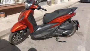 Piaggio Beverly 300 S ABS-ASR (2021 - 25)  (7)