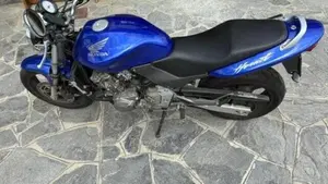 Honda Hornet 600 (2000 - 02)  (2)
