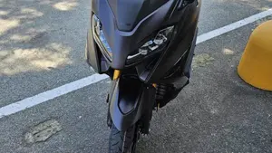 Yamaha T-Max 560 Tech Max (2022 - 24)  (2)