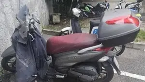 Kymco People 150i One E4 ABS (2020)  (2)