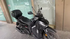Honda SH 125i Sport (2024 - 25)  (2)