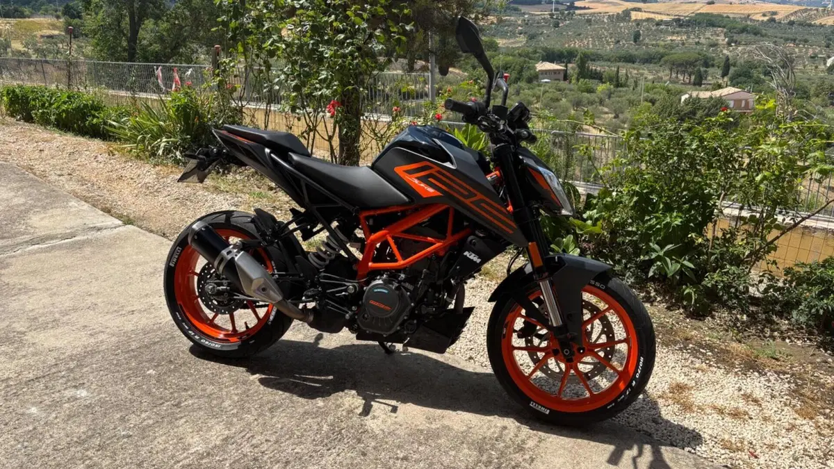 KTM 125 Duke (2021 - 23)  (4)