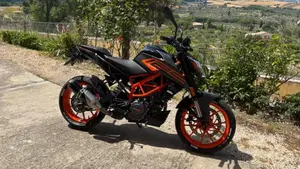 KTM 125 Duke (2021 - 23)  (4)