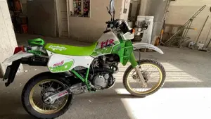 Kawasaki   (6)