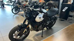Triumph Trident 660 (2026)  (11)