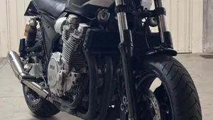 Yamaha XJR 1300 SP (1999 - 04)  (2)