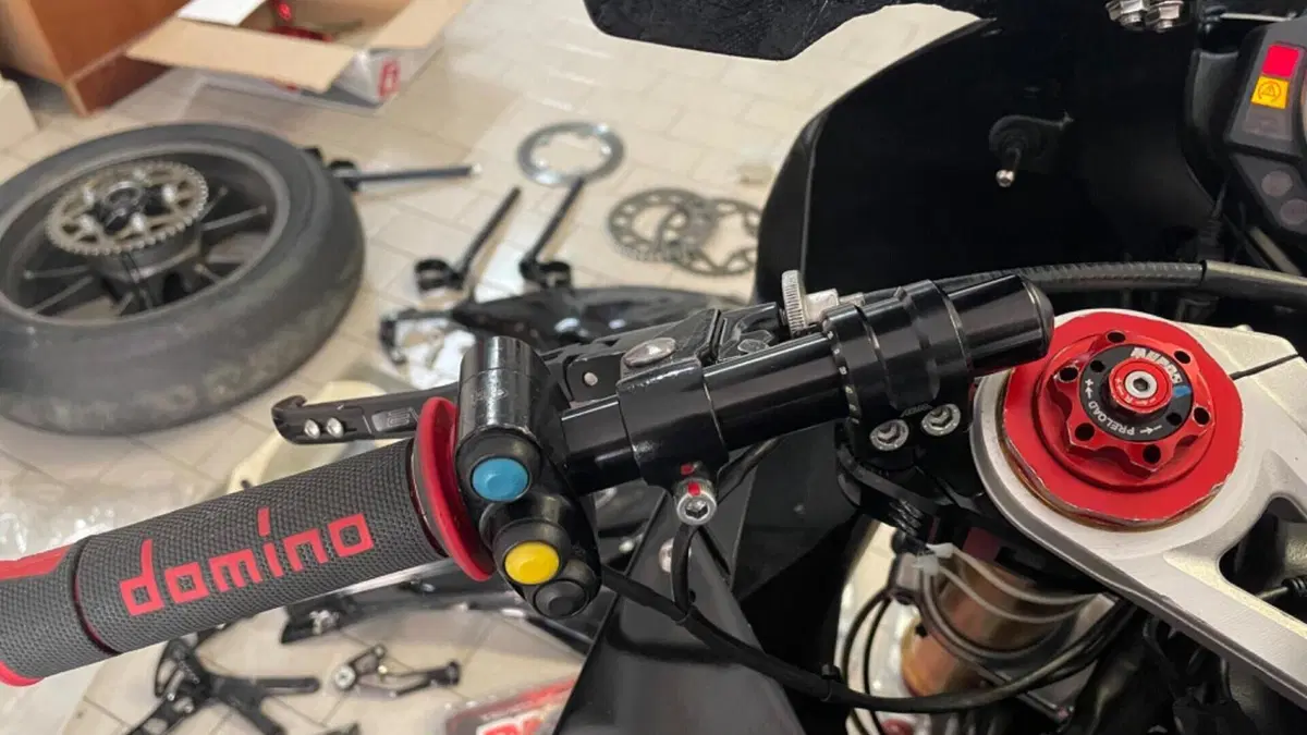 Bmw S 1000 RR (2009 - 12)  (7)