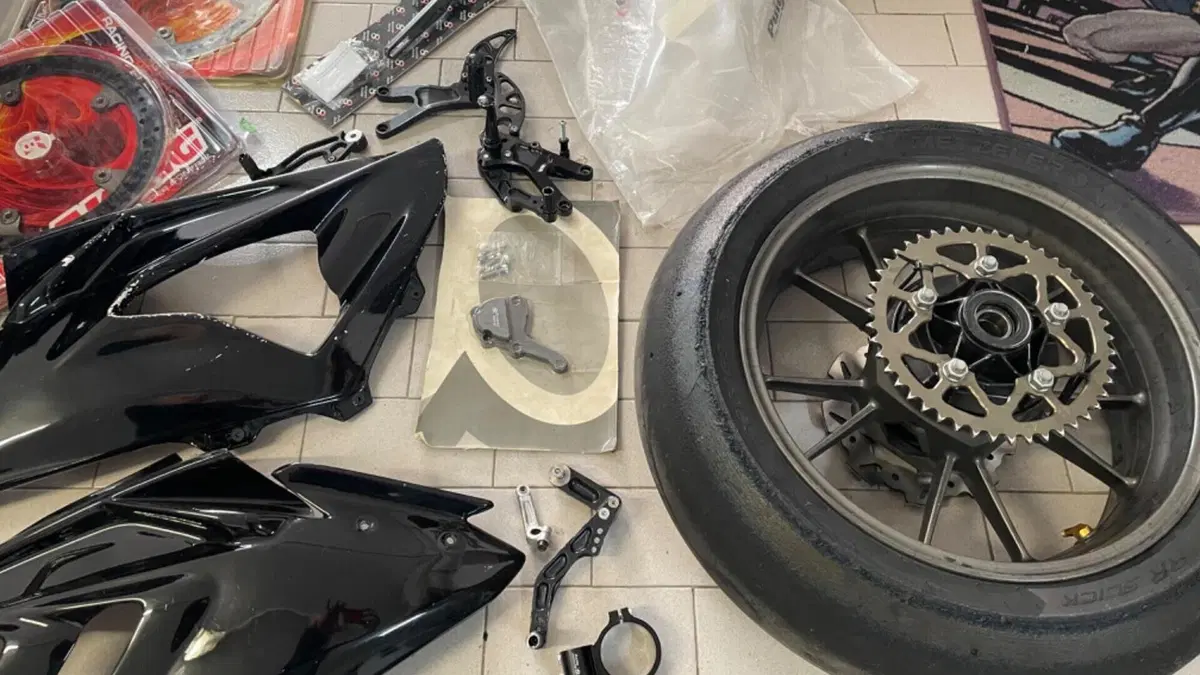 Bmw S 1000 RR (2009 - 12)  (10)