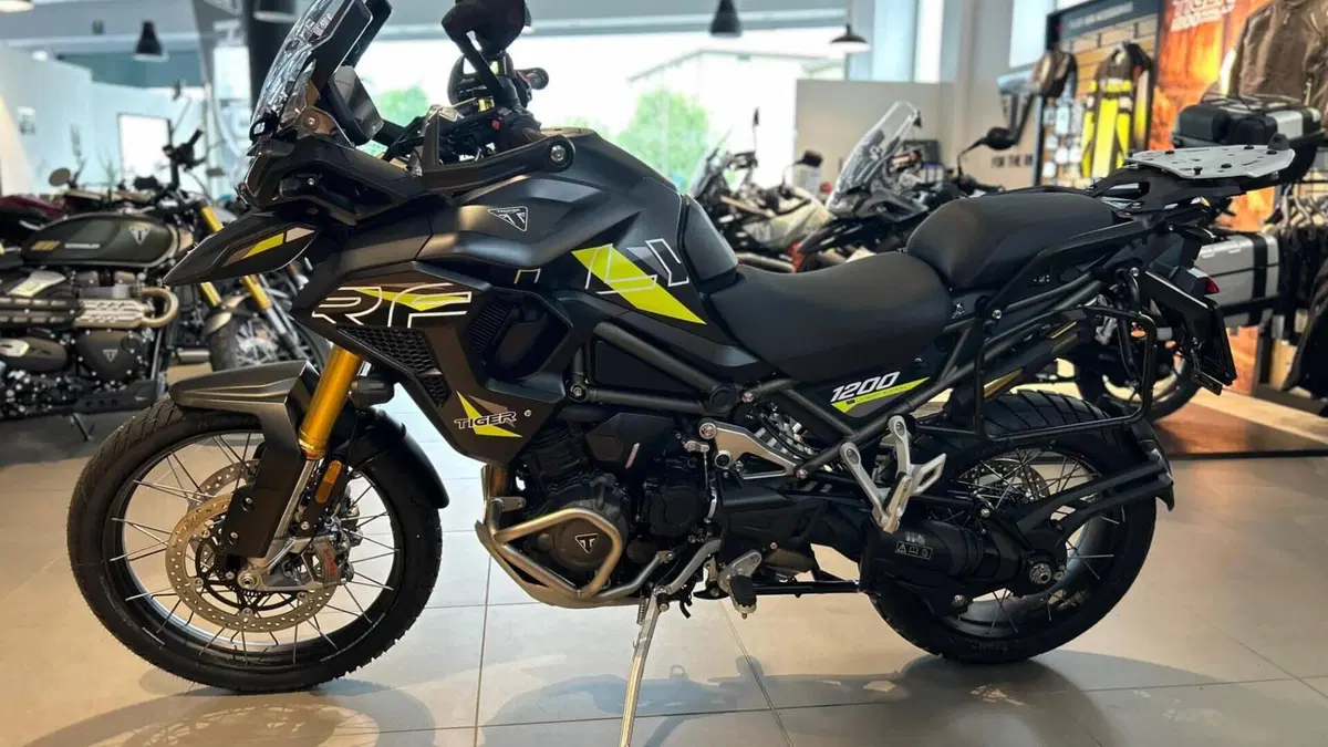 Triumph Tiger 1200 Desert Special Edition (2026)  (3)