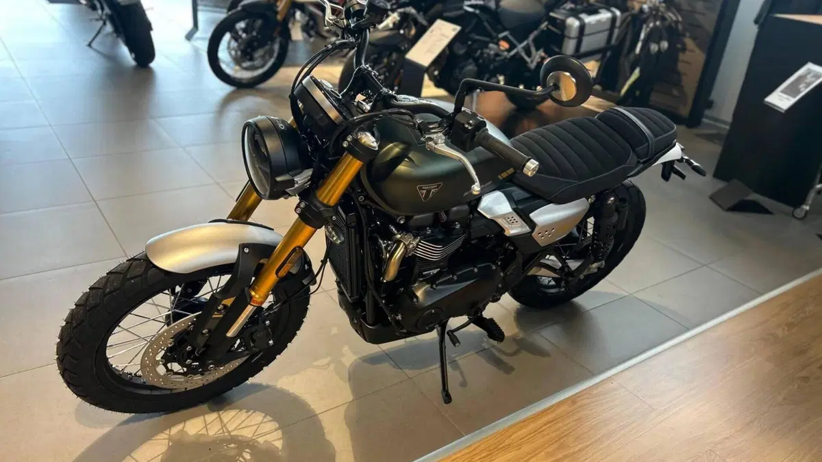 Triumph Scrambler 900 (2026)  (4)