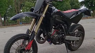 Husqvarna SM 125 (2007) usata