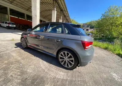 Audi A1 Sportback 1.0 TFSI ultra (12)
